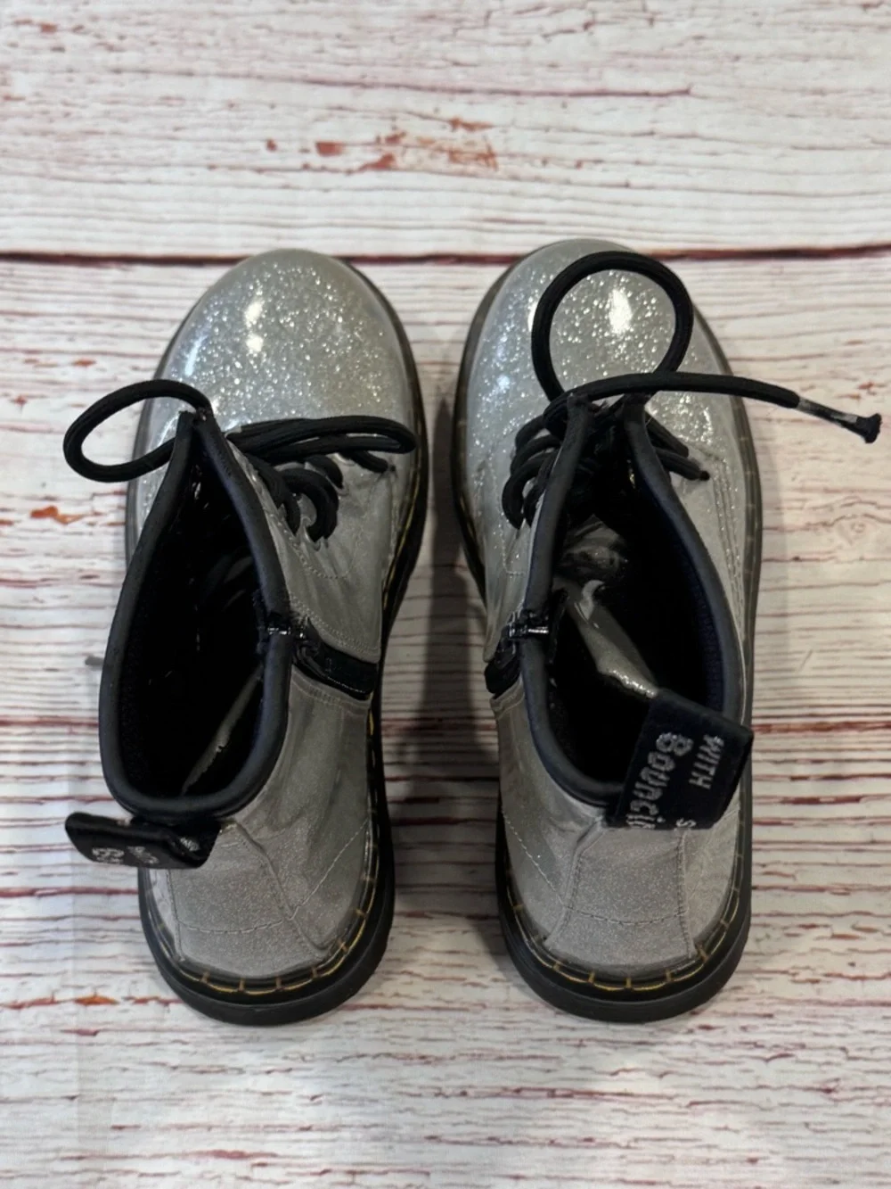 Dr Martens Docs Zavala J Combat Boots in Silver Glitter Sz 2